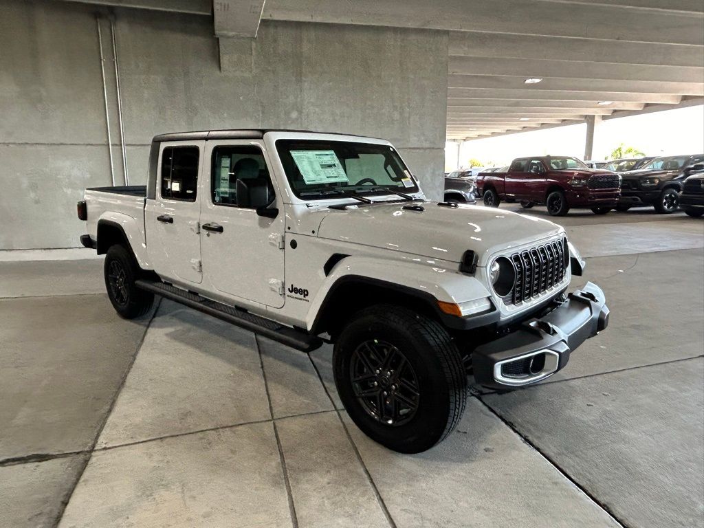 Used 2024 Jeep Gladiator Sport S with VIN 1C6HJTAG5RL103561 for sale in Miami, FL