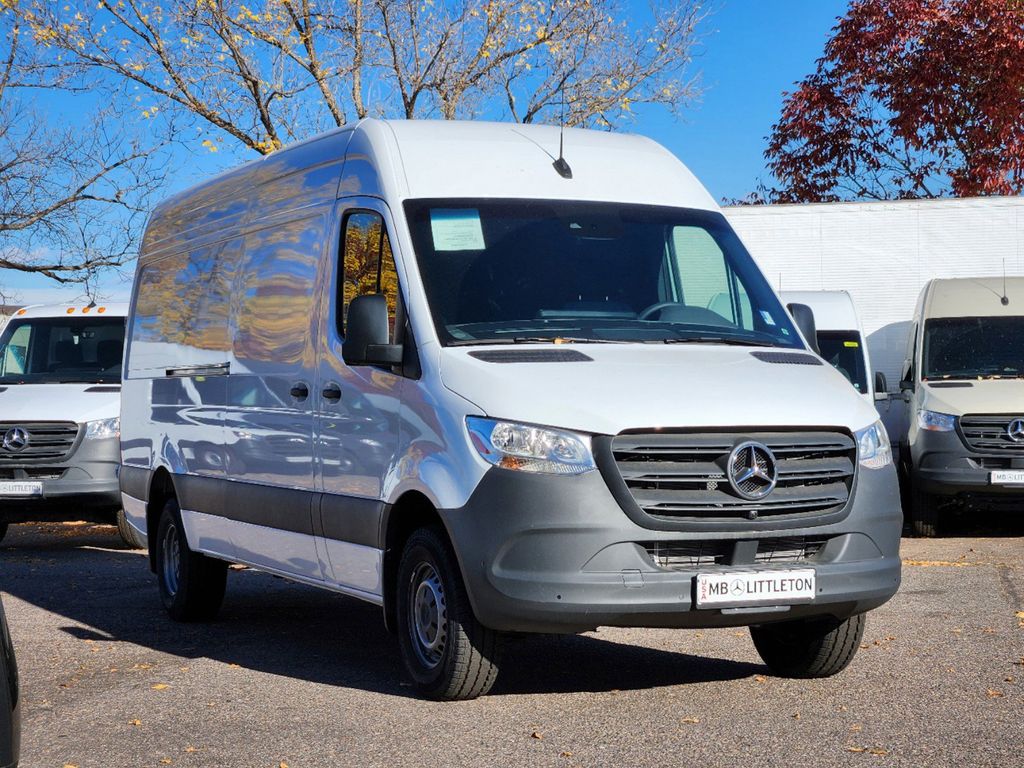 2024 Mercedes-Benz Sprinter 3500 Cargo 170 WB 3