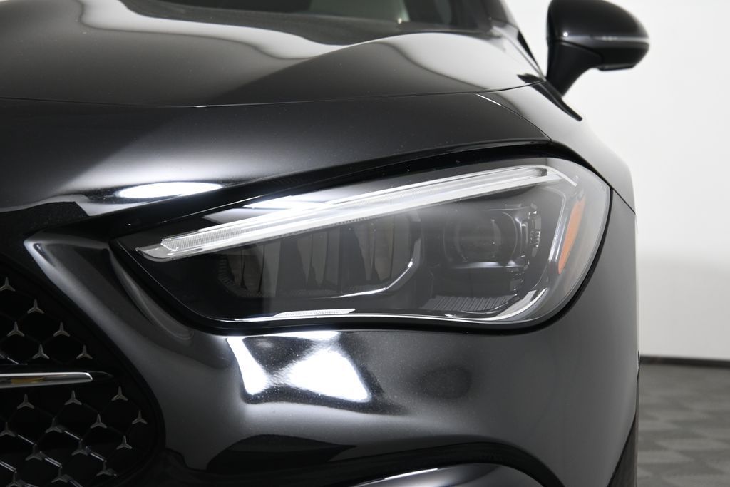 Thumbnail: 2026 Mercedes-Benz CLE - 10