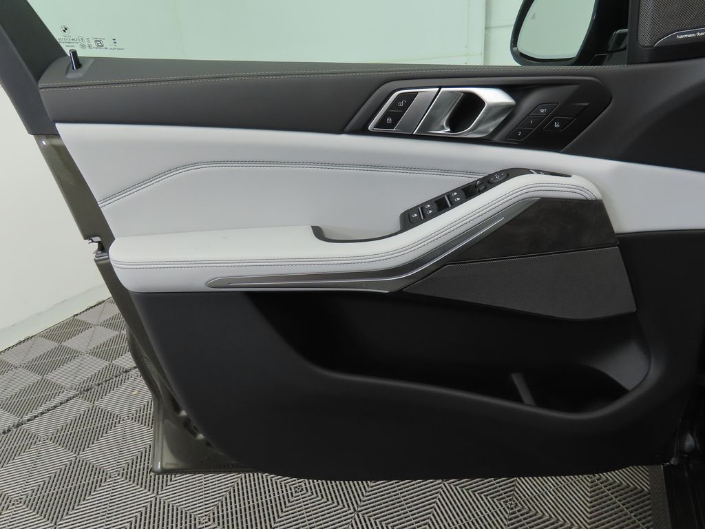 Thumbnail: 2026 BMW X5 - 24