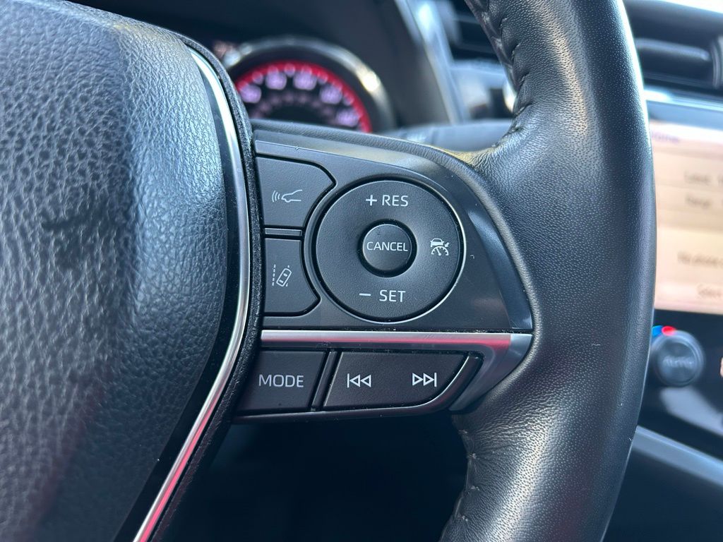Thumbnail: 2019 Toyota Camry - 19