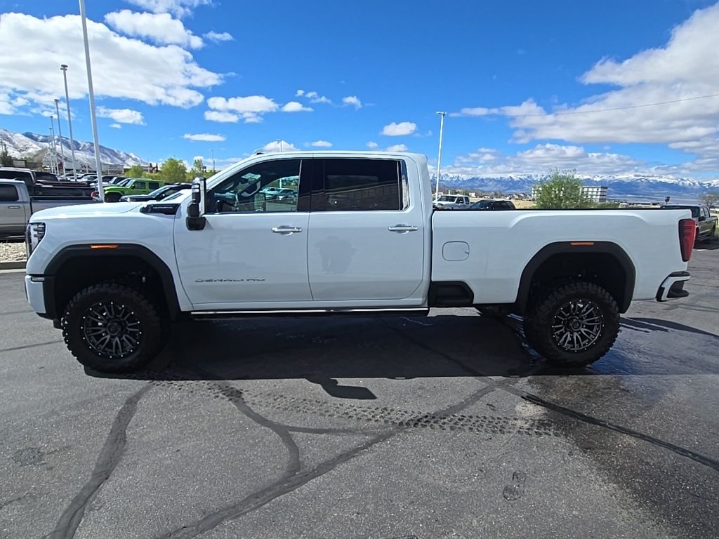Used 2026 White GMC Denali Ultimate image 7