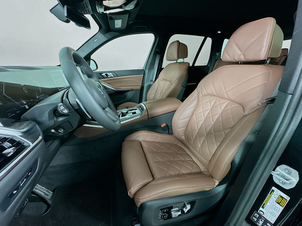 Thumbnail: 2026 BMW X5 - 16