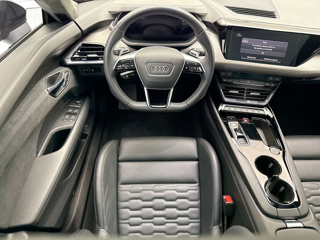 Thumbnail: 2024 Audi e-tron GT - 10