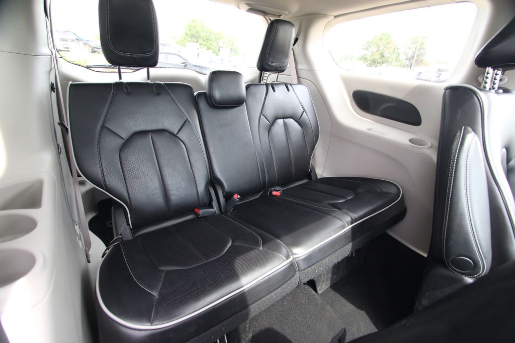 Used 2023 Chrysler Pacifica Hybrid Van
