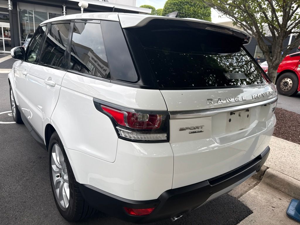 Thumbnail: 2017 Land Rover Range Rover Sport - 4