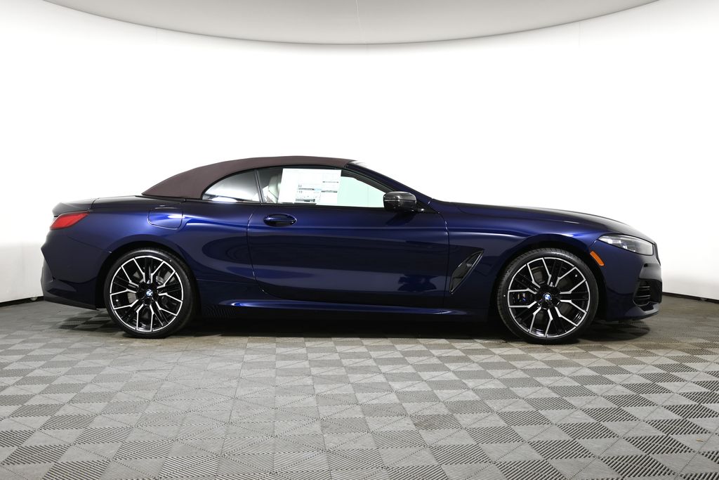 Thumbnail: 2026 BMW 8 Series - 8