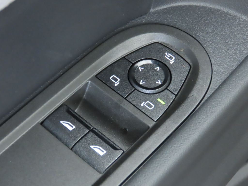 Thumbnail: 2026 MINI Cooper - 25