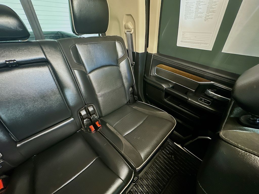 Used 2022 Black Ram Laramie image 14