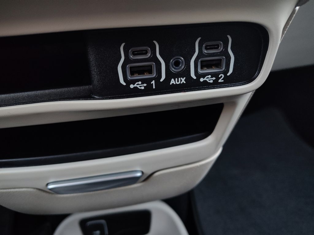 Used Car 2023 Chrysler Pacifica  Touring L For Sale Under $30,000 In Austin, Texas