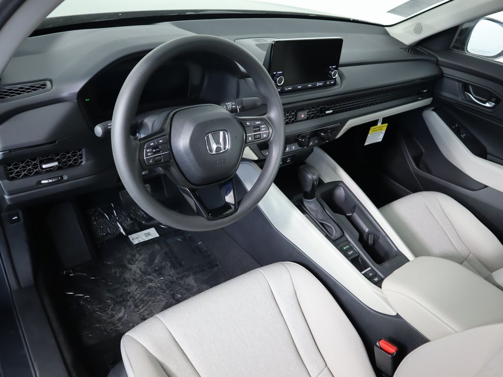 Thumbnail: 2025 Honda Accord - 10