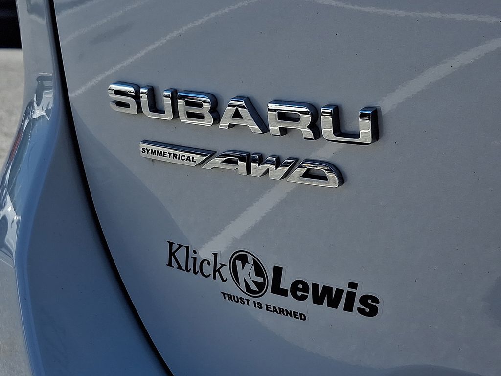 2020 Subaru Forester Base White at Spitzer Acura