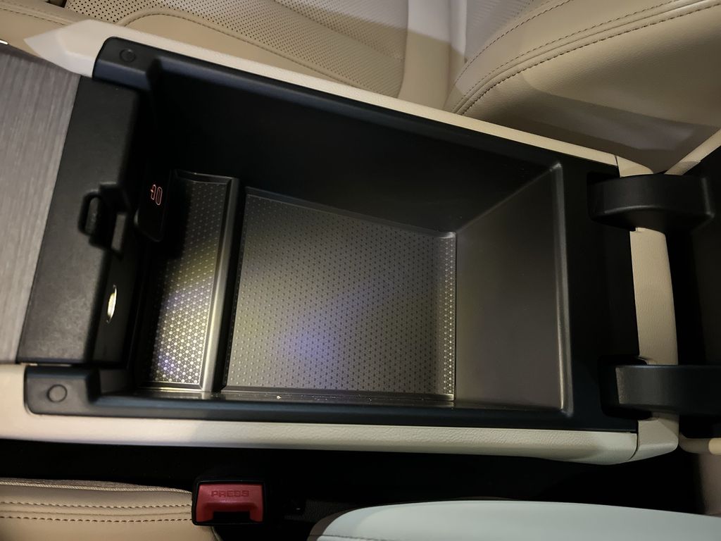 Thumbnail: 2025 BMW 3 Series - 21