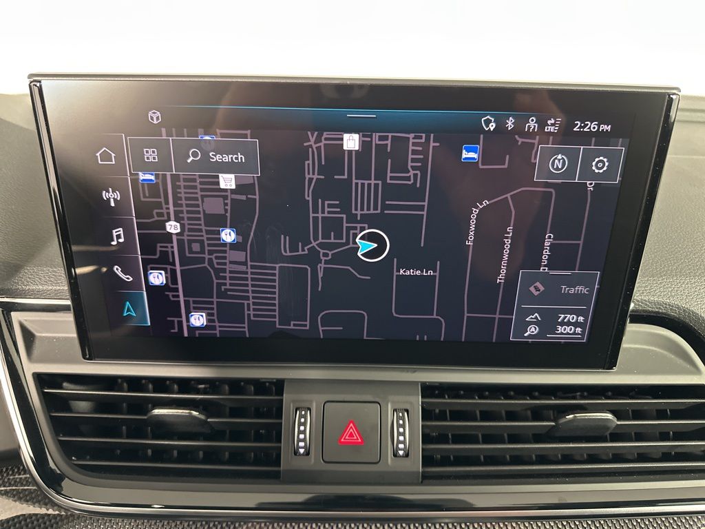 View vehicle photo 4