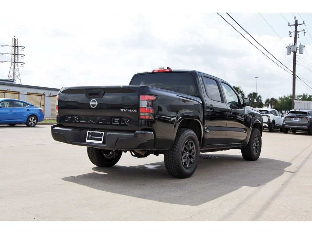 2024 Nissan Frontier SV - 3