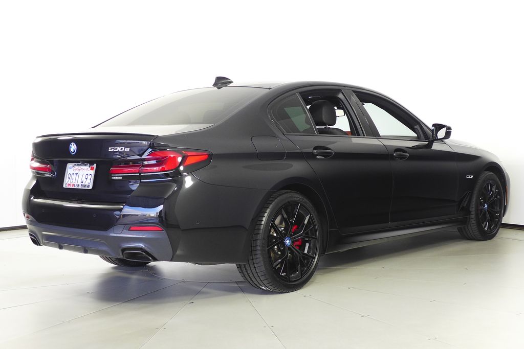 Thumbnail: 2023 BMW 5 Series - 7
