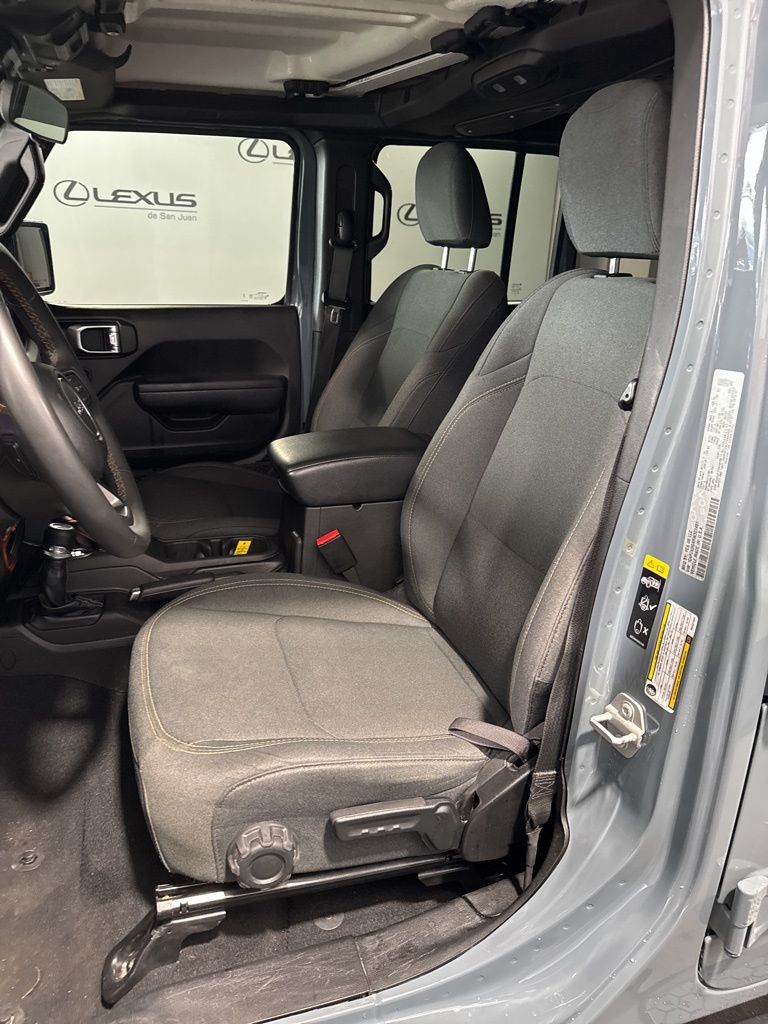 Thumbnail: 2024 Jeep Wrangler - 30