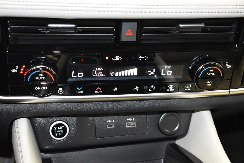 2022 Nissan Rogue SL 21