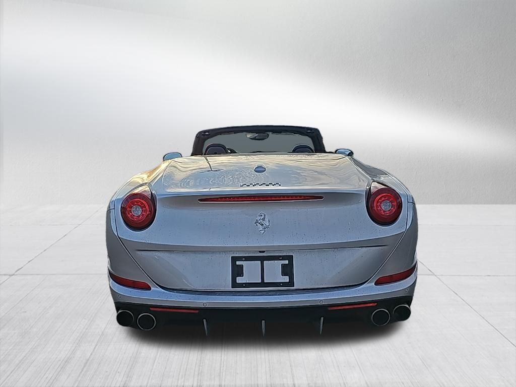 2016 Ferrari California T 6