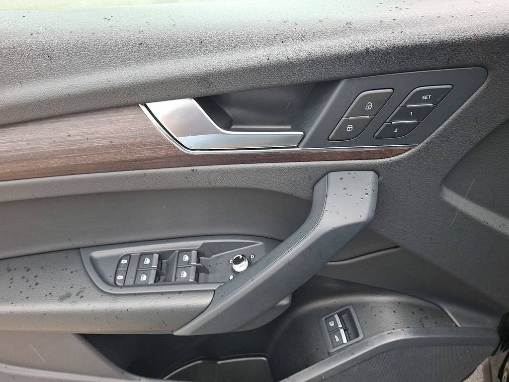 Thumbnail: 2024 Audi Q5 - 12