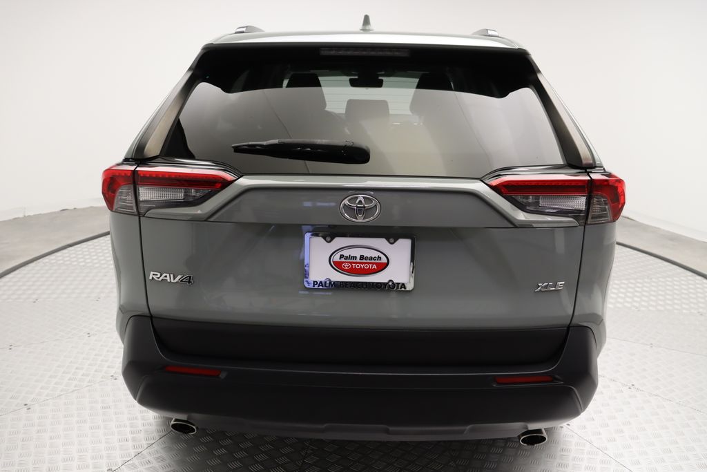 Thumbnail: 2023 Toyota RAV4 - 10