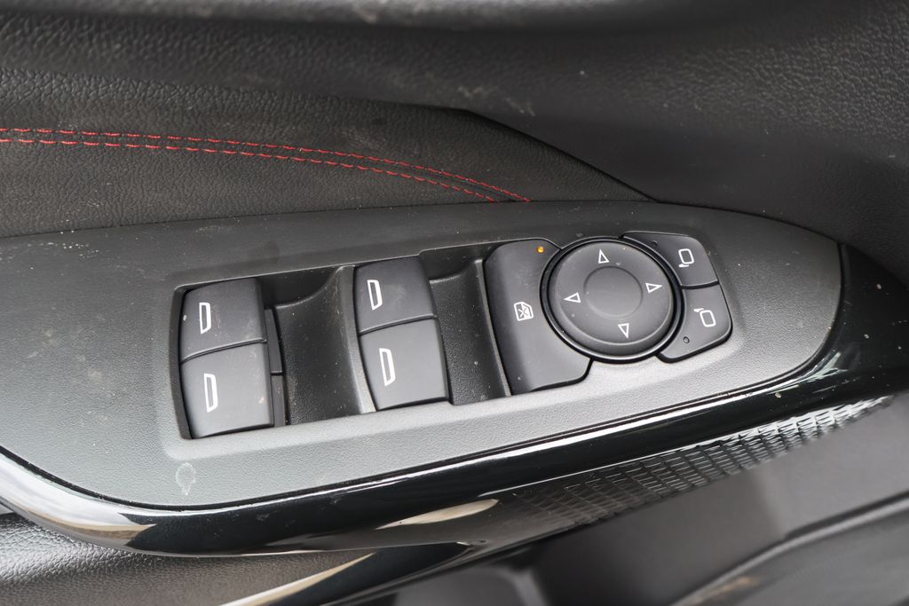 Thumbnail: 2026 Chevrolet Trax - 17