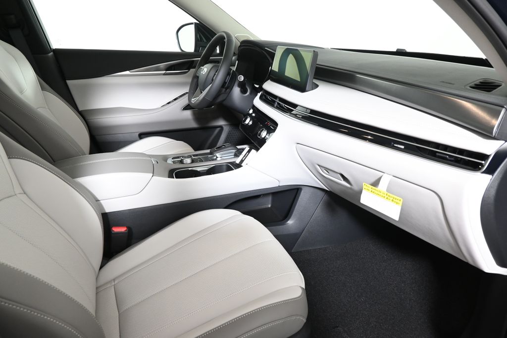 Thumbnail: 2026 INFINITI QX60 - 21