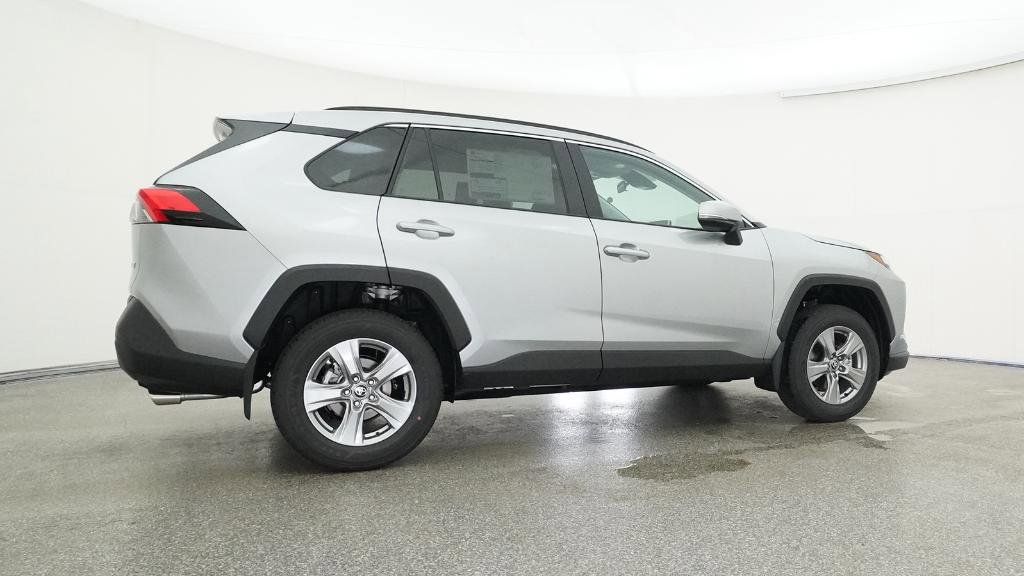 Thumbnail: 2025 Toyota RAV4 - 14