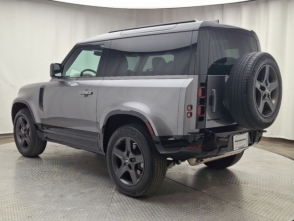 Thumbnail: 2023 Land Rover Defender - 6