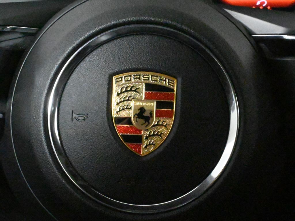 2024 Porsche Macan  23