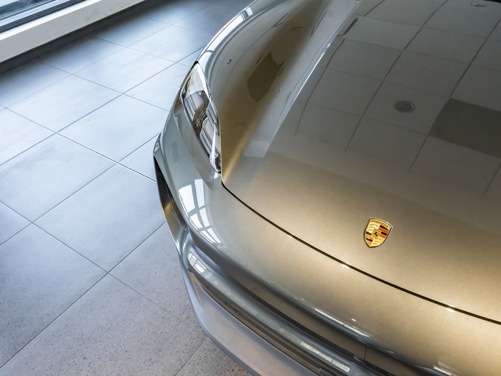 Certified Used 2024  Porsche 4 image 32