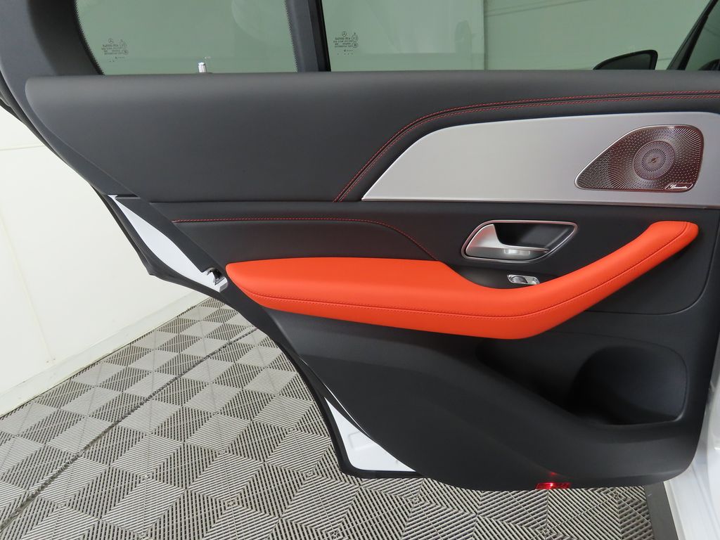 Thumbnail: 2025 Mercedes-Benz GLE - 26