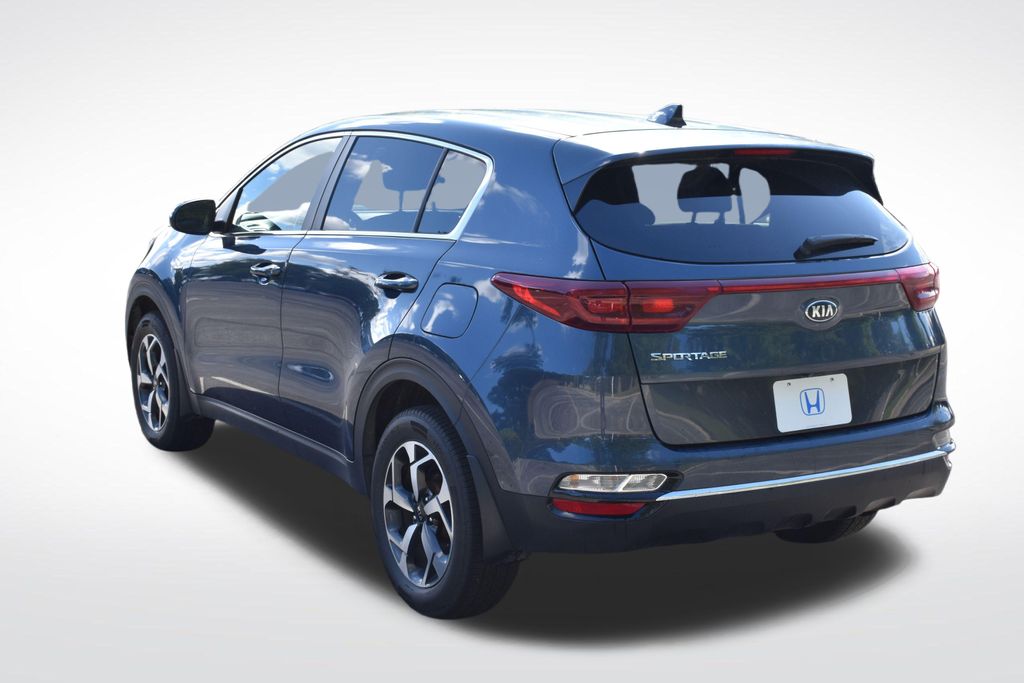 Thumbnail: 2021 Kia Sportage - 3