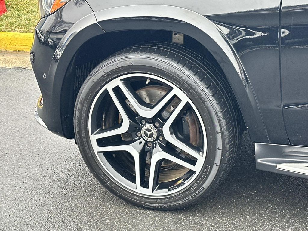 Thumbnail: 2018 Mercedes-Benz GLS - 15