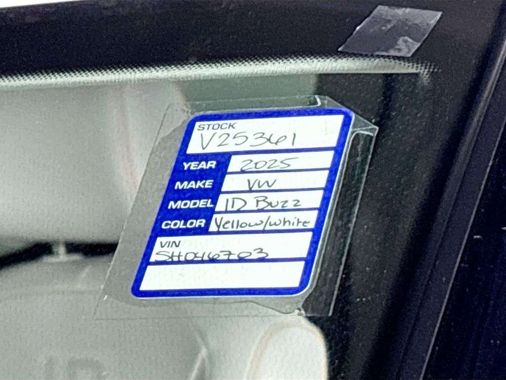 2025 Volkswagen ID. Buzz Pro S Plus