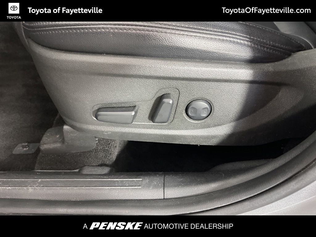 Thumbnail: 2023 Hyundai Santa Fe - 22