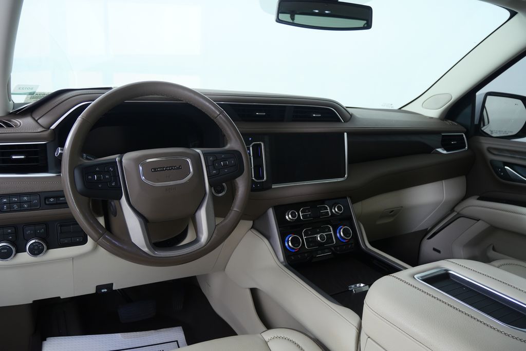 Thumbnail: 2022 GMC Yukon - 22