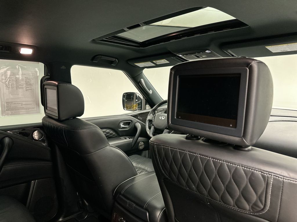 2021 INFINITI QX80 Sensory 8