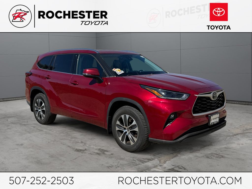 2021 Toyota Highlander XLE AWD