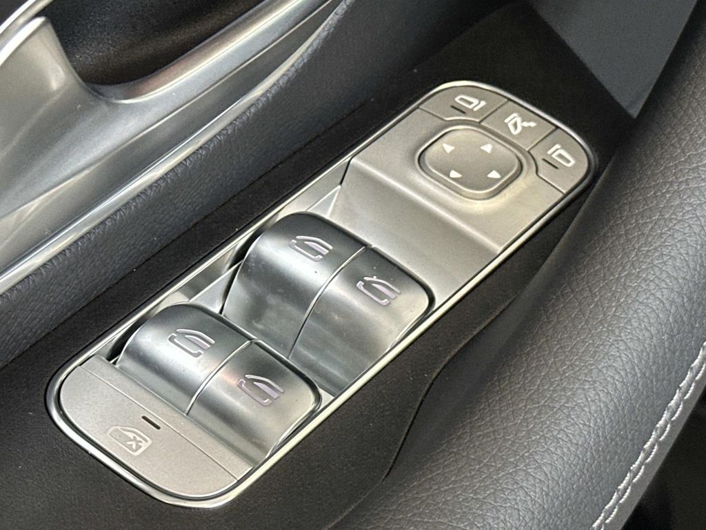 Thumbnail: 2026 Mercedes-Benz GLE - 20