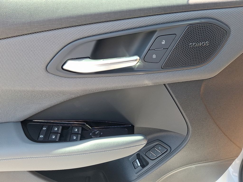 Thumbnail: 2026 Audi Q3 - 9