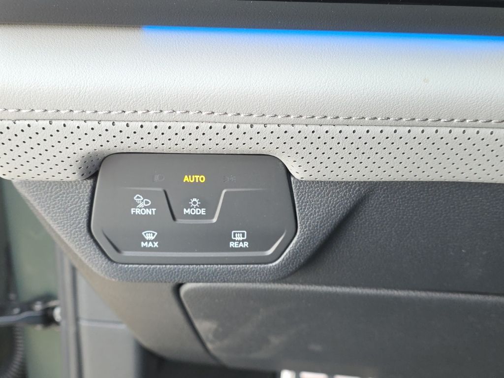 2026 Volkswagen Atlas 2.0T Peak Edition Green at Sutliff Volkswagen
