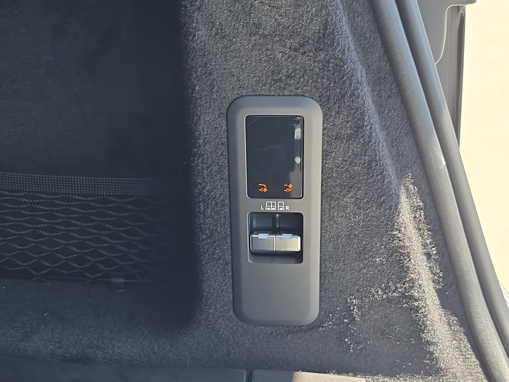 New 2026 Gray Land Rover Dynamic SE image 15