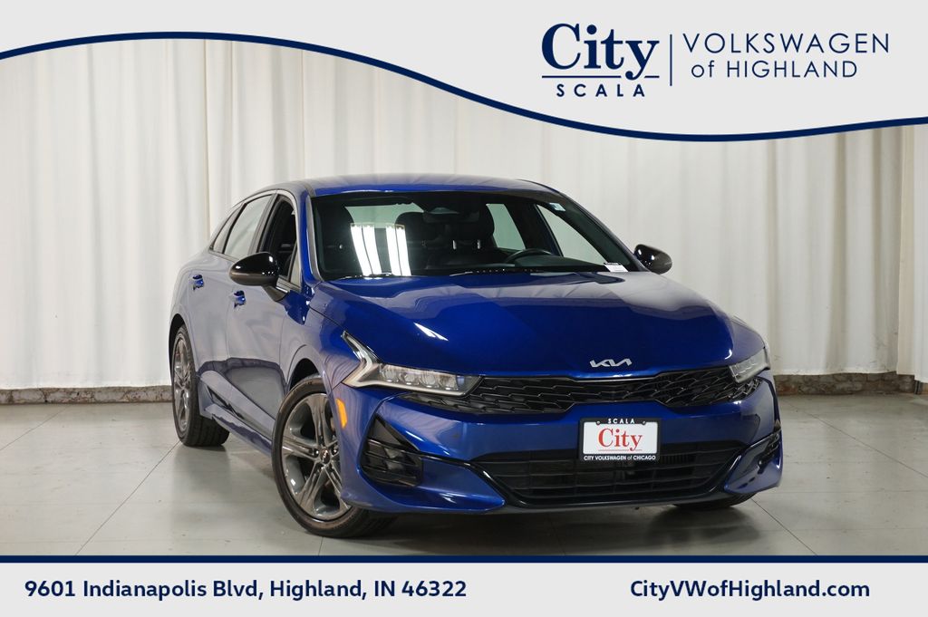 Sapphire Blue 2022 Kia K5 Sedan Front-Wheel Drive 8-Speed Automatic