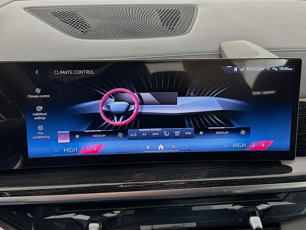 Thumbnail: 2026 BMW X7 - 14