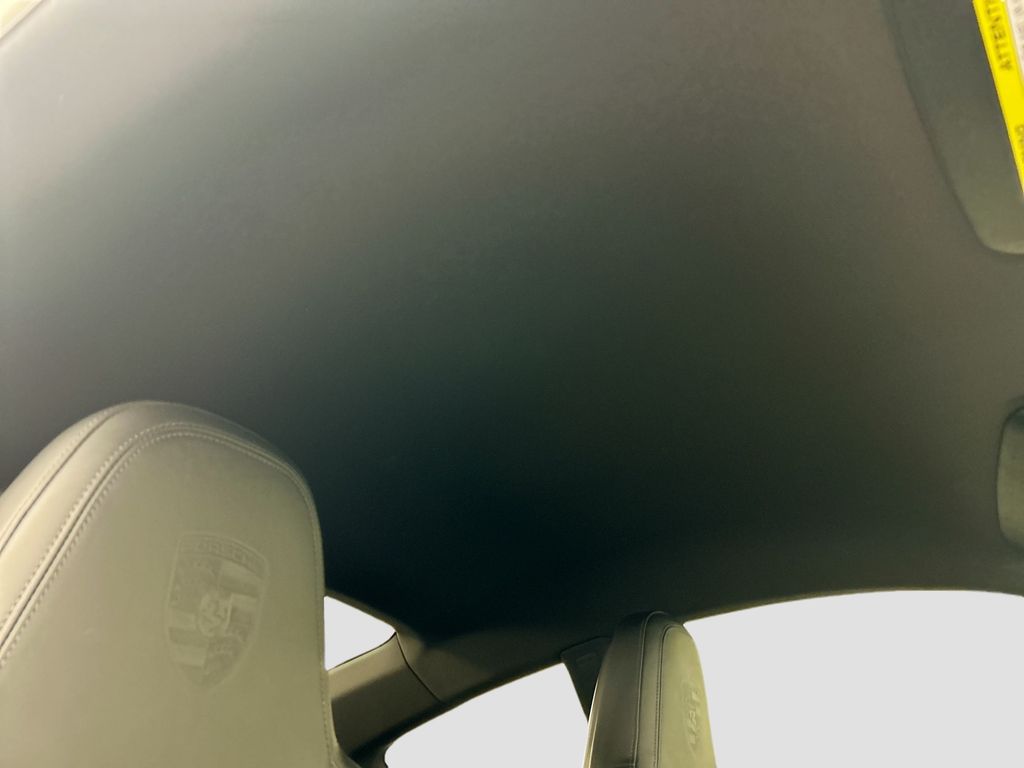 Thumbnail: 2022 Porsche 911 - 21