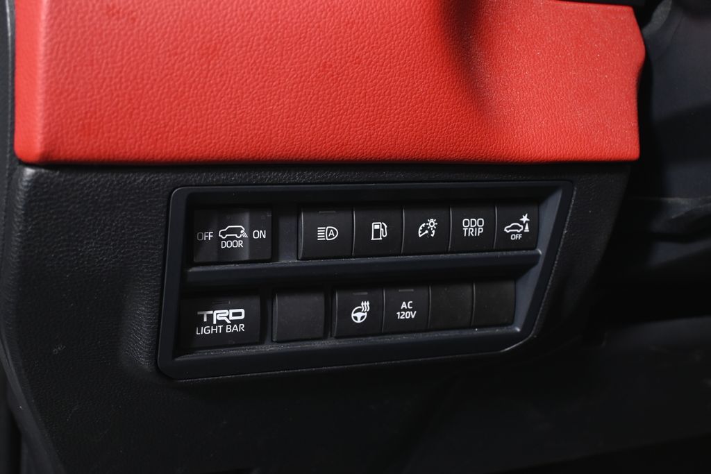 Thumbnail: 2024 Toyota Sequoia - 25