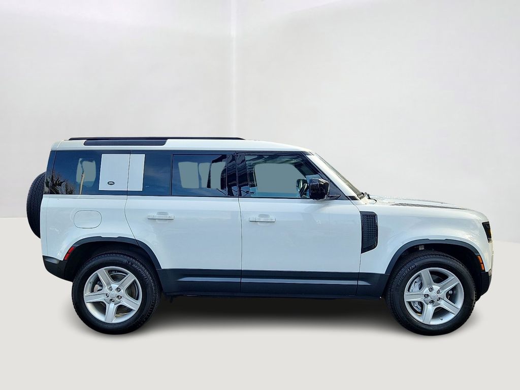 Thumbnail: 2020 Land Rover Defender - 4