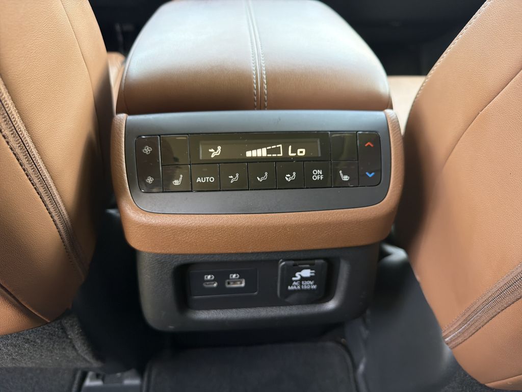 Used 2024 Nissan Pathfinder SUV