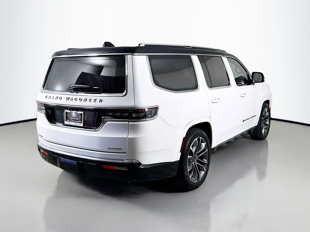Thumbnail: 2023 Jeep Grand Wagoneer - 5